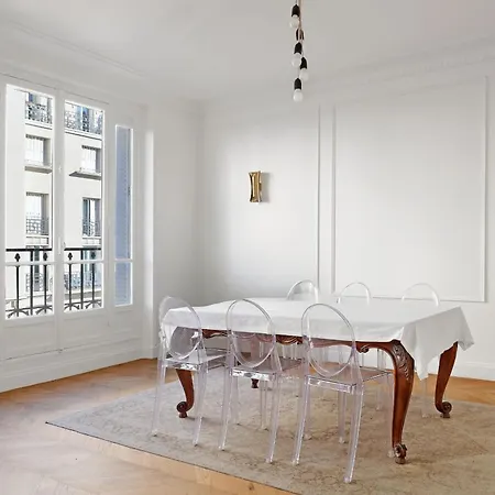 Mendes, De Prestige Parisien * Paříž